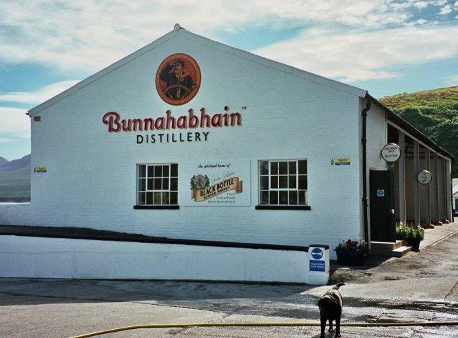 bunnahabhain_destillery.jpg