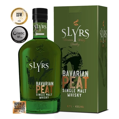 Slyrs Bavarian Peat Single Malt whisky díszdobozban (0,7L / 43%)