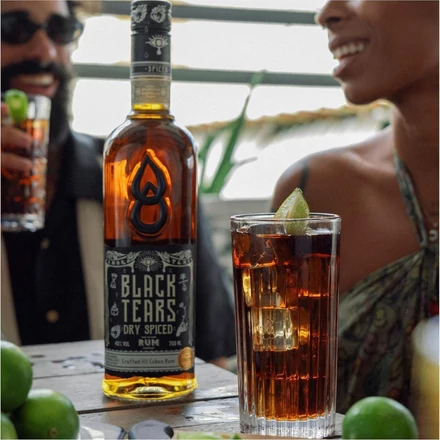 Black Tears Cuban Spiced rum DRS (0,7 / 40%)