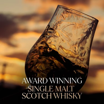 Lagavulin 16 éves whisky DRS (0,7L / 43%)