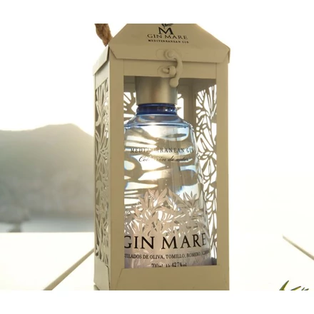 Gin Mare Lantern Pack DRS (0,7L / 42,7%)